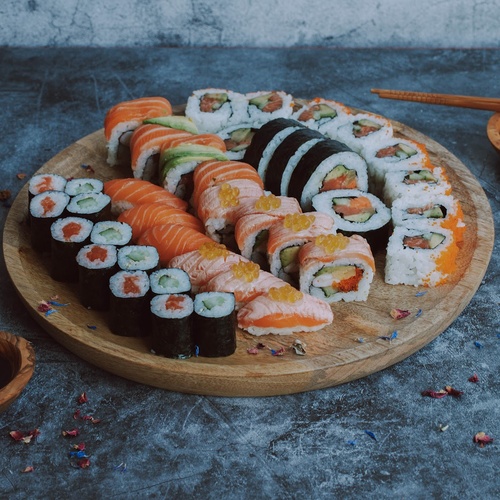 Sakura Sushi Bar