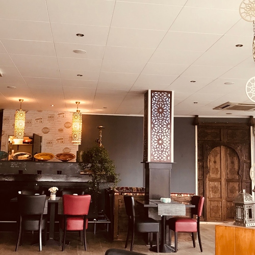 Grand Cafe Leyaal ( گراند کافه لیال )